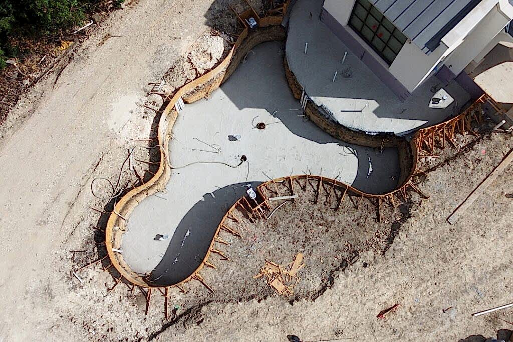 Pool Construction in Richardson - Advance Pools Inc.