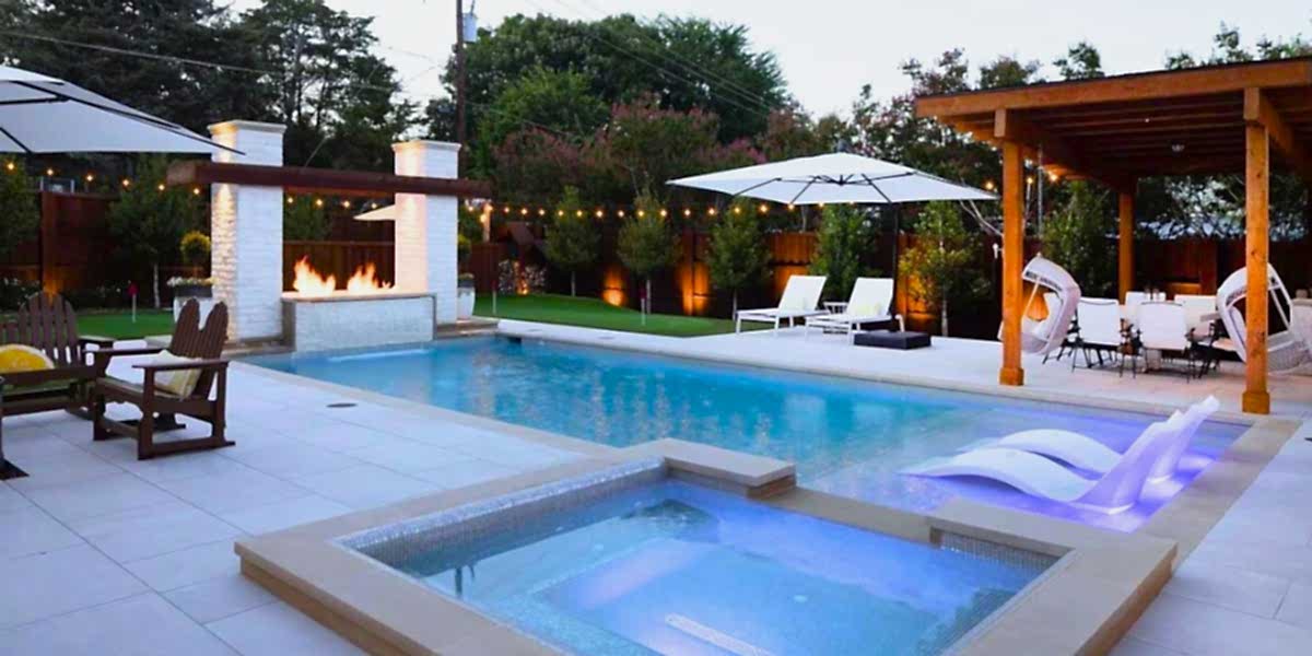 How to Choose From Swimming Pool Contractors- Advance Pools